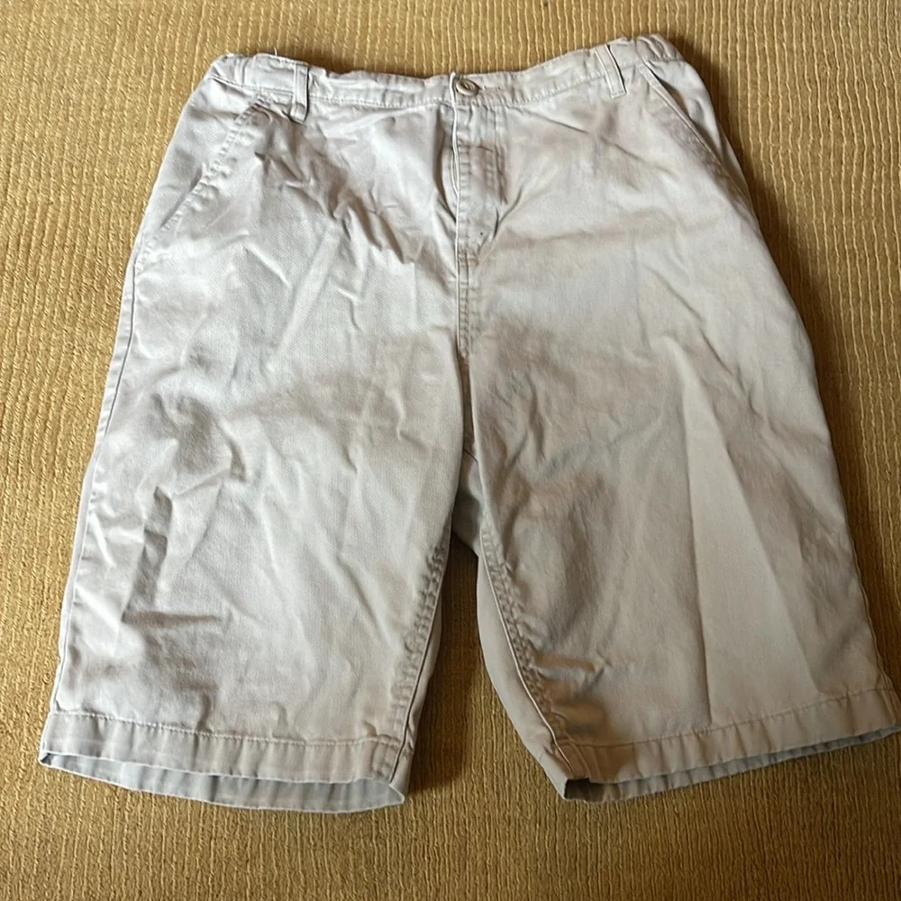 Old Navy Uniform khaki shorts with adjustable waist band. 18 Husky. (3 pairs)
